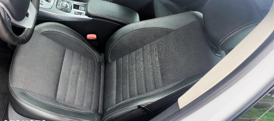 Renault Laguna cena 28900 przebieg: 139000, rok produkcji 2010 z Nowy Wiśnicz małe 704